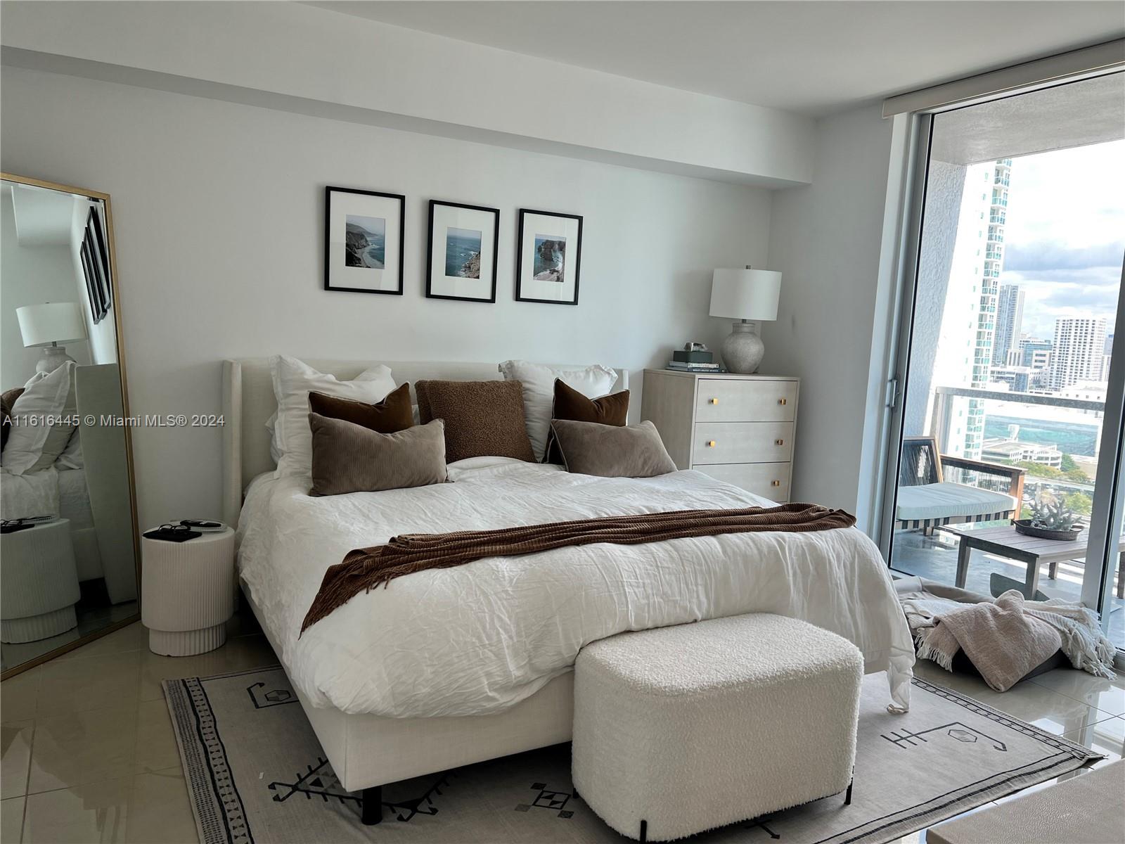 55 SE 6th St # 2305