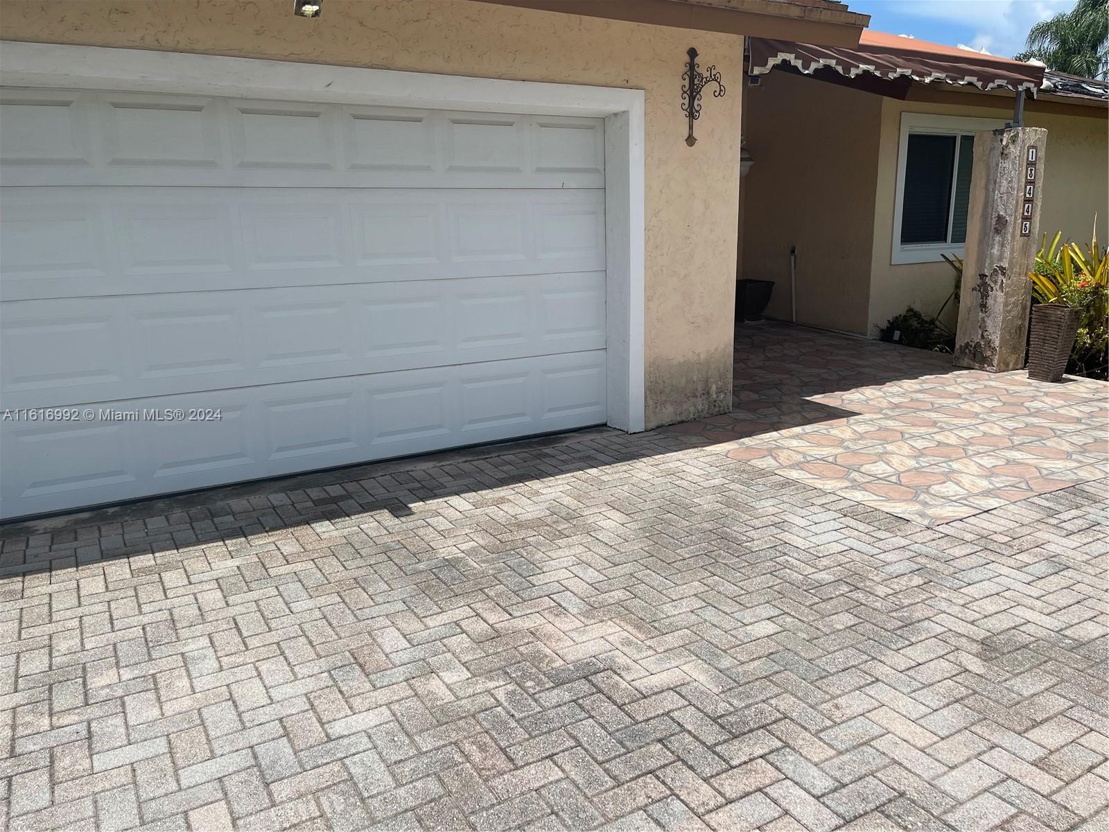 13445 SW 89th Ter