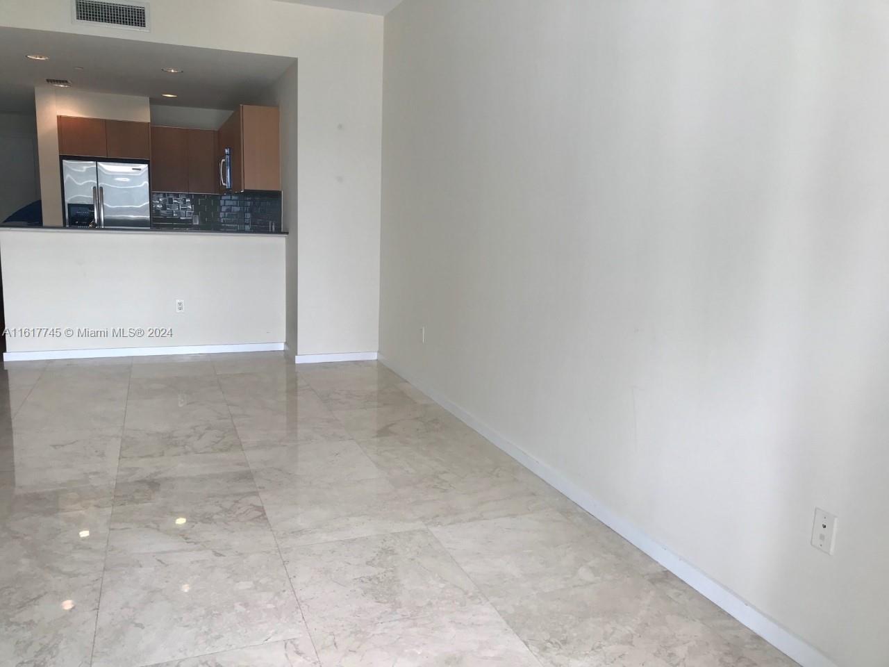 1060 Brickell Ave # 3813