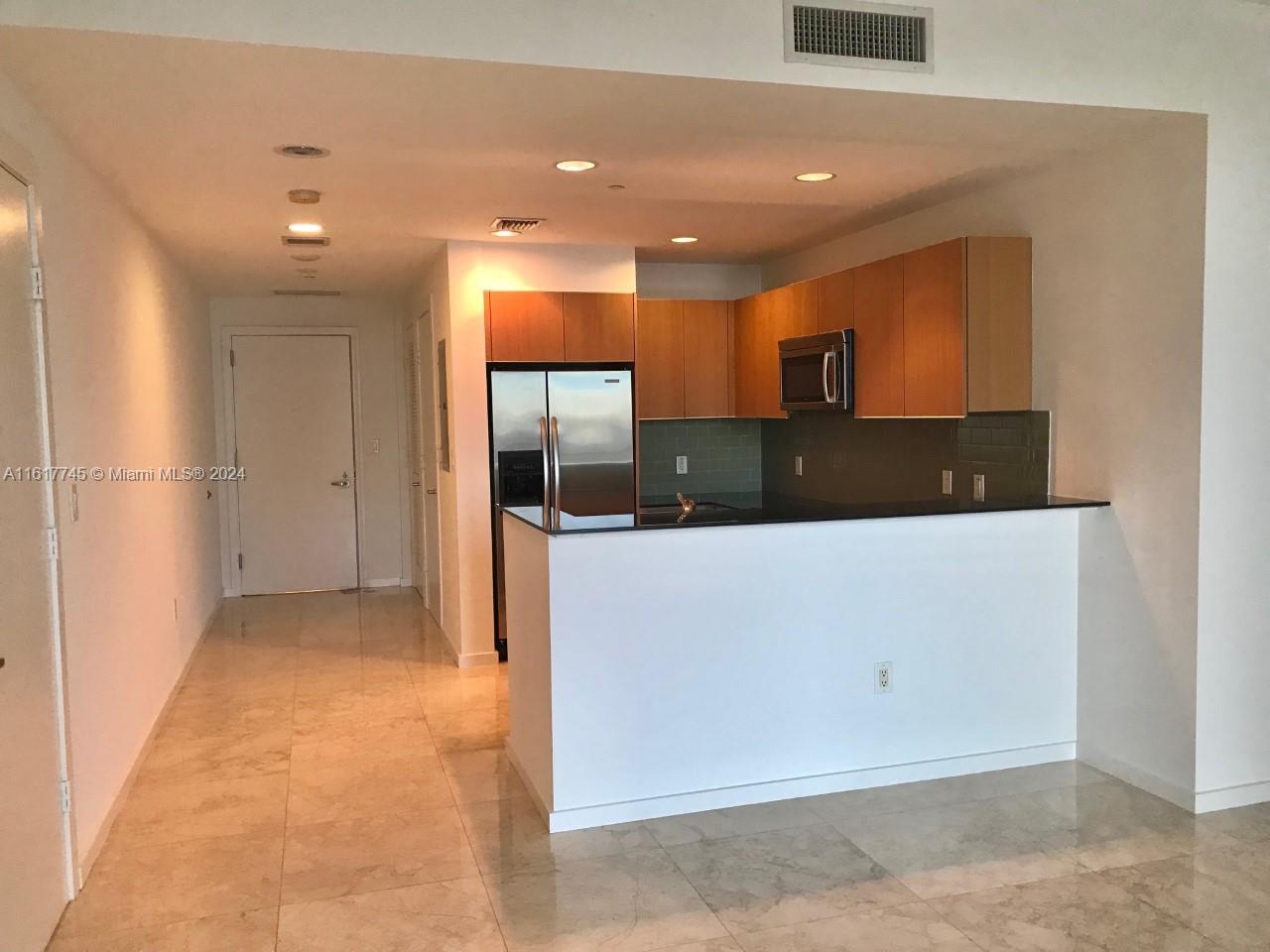 1060 Brickell Ave # 3813