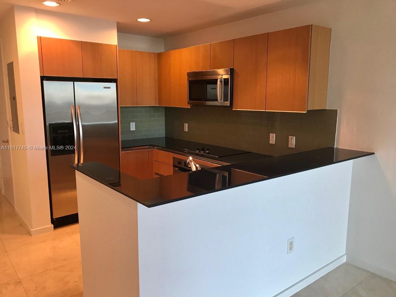 1060 Brickell Ave # 3813