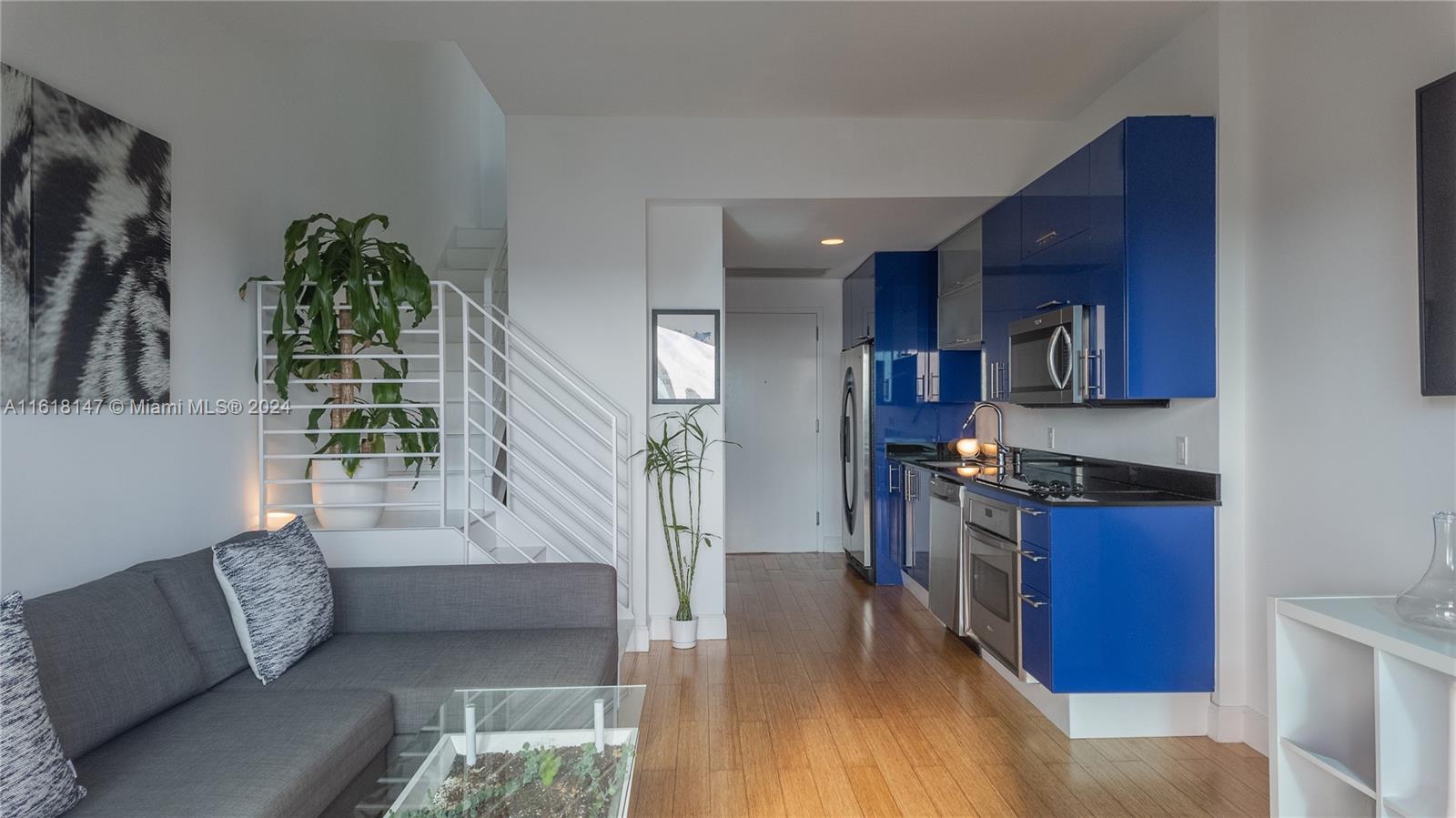 60 SW 13th St # 2003