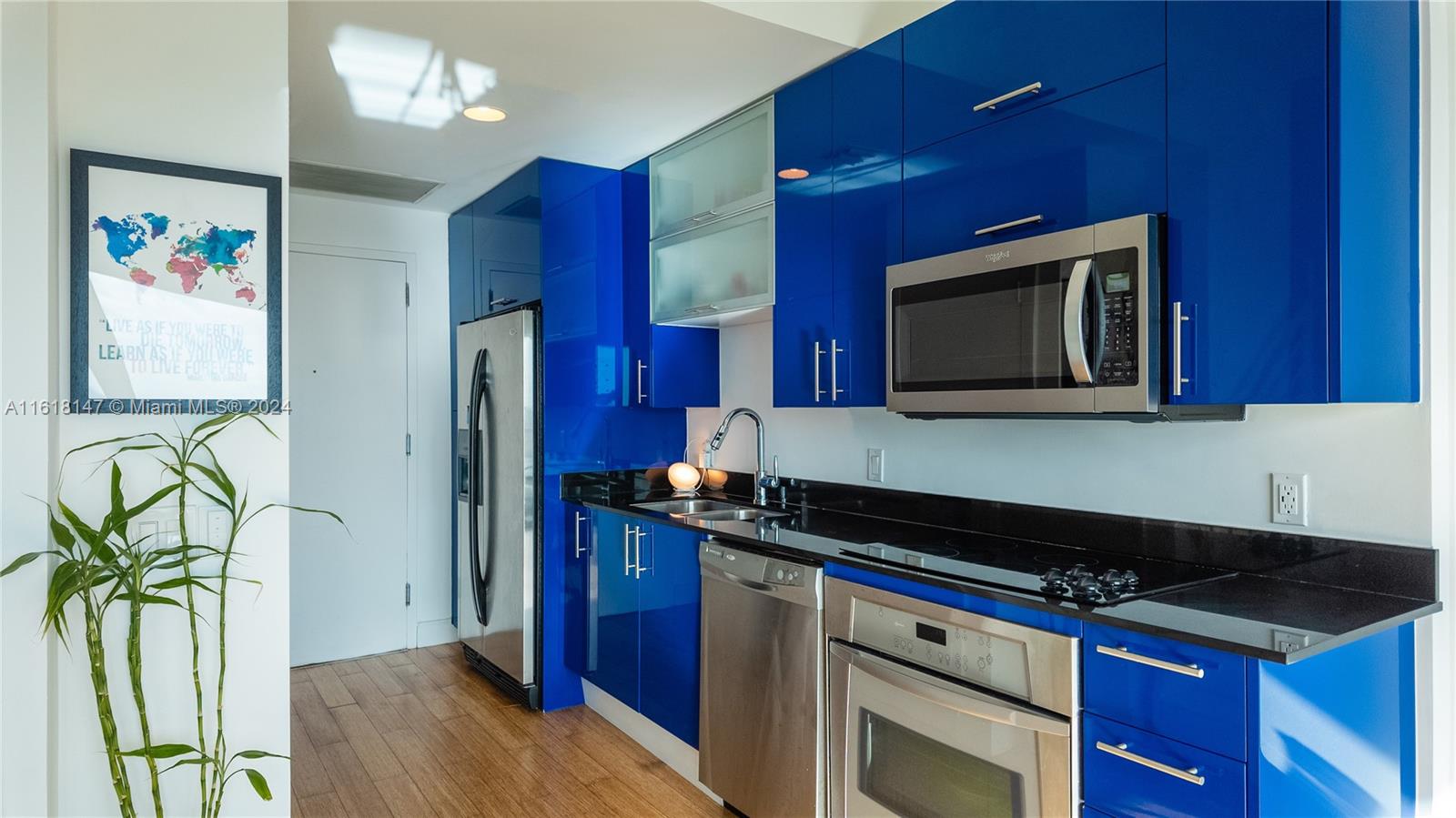 60 SW 13th St # 2003