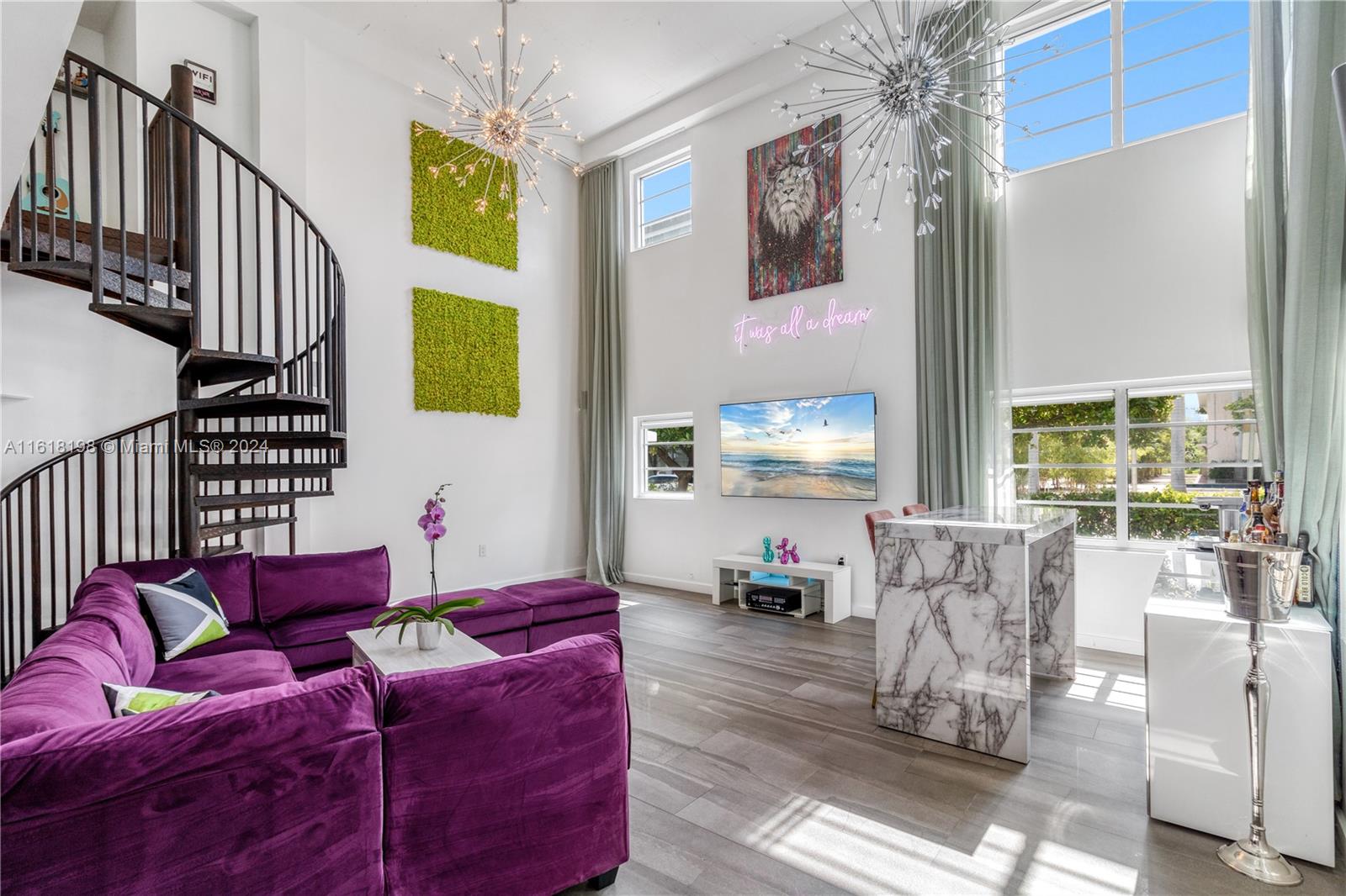 1700 Meridian Ave Unit: TH101