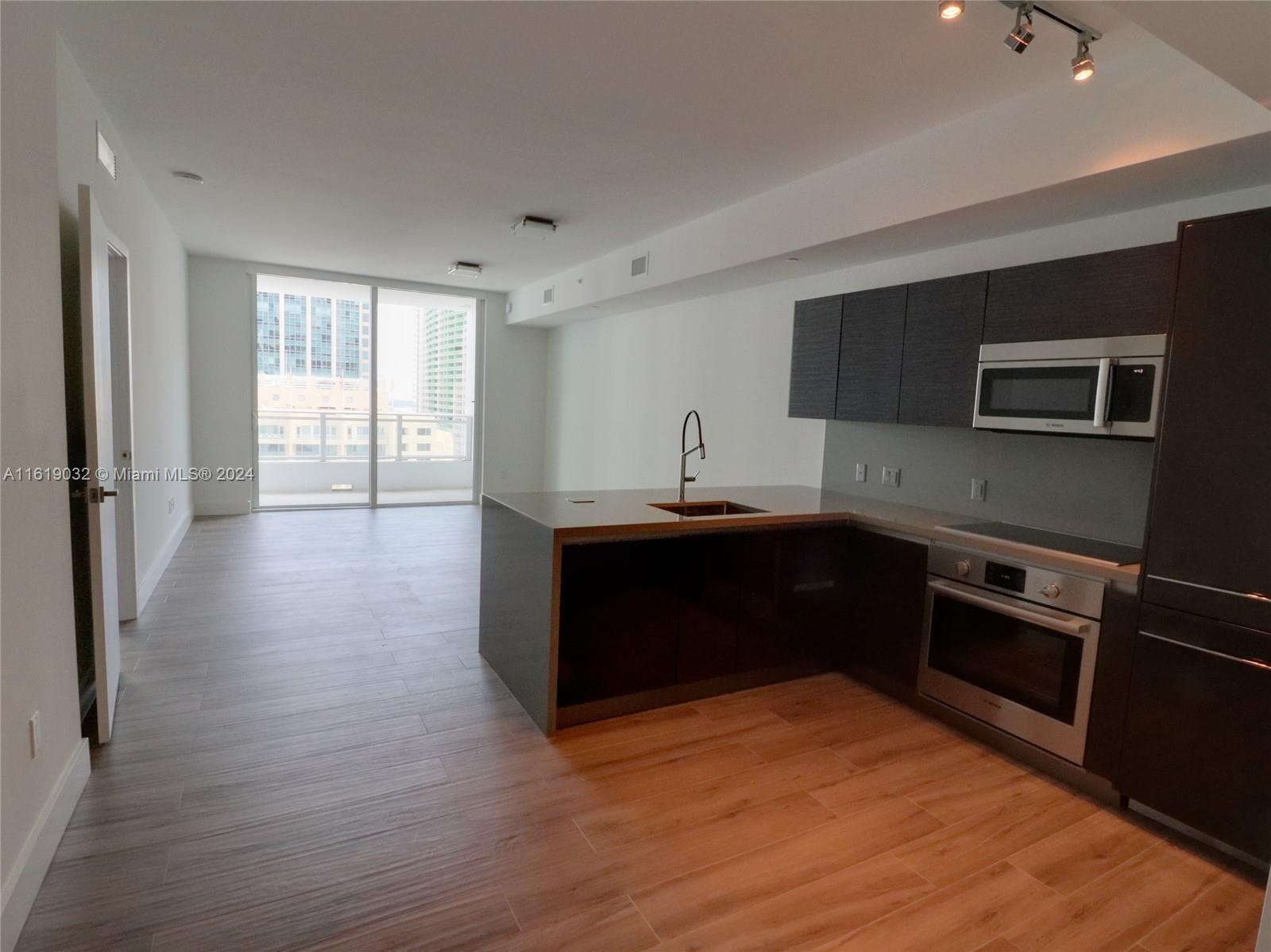 1080 Brickell Ave # 2306