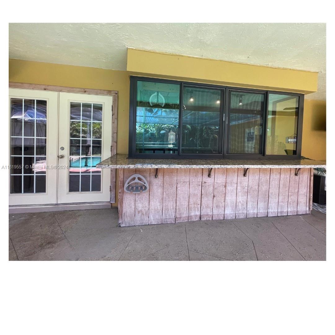 5201 SW 88th Ter