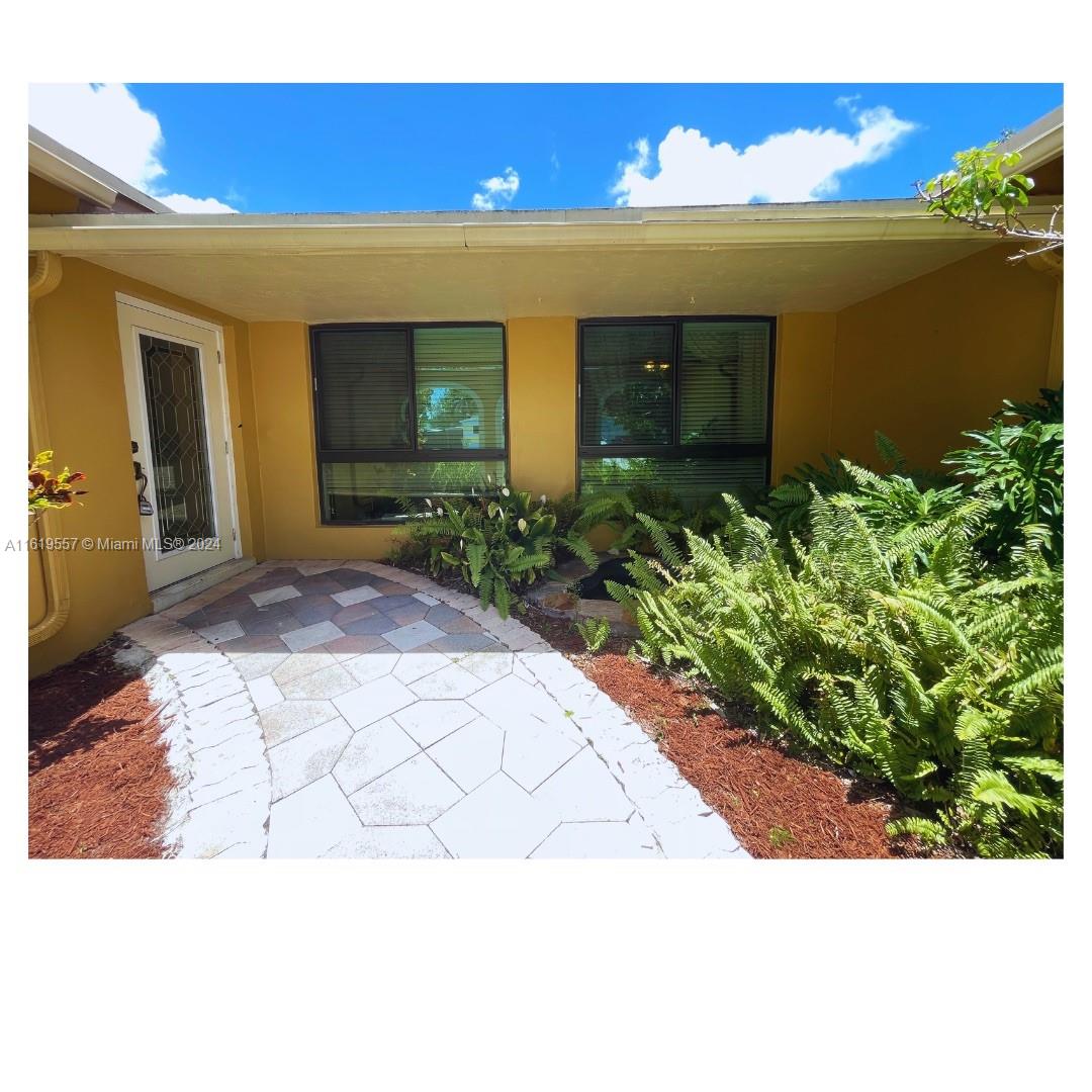 5201 SW 88th Ter