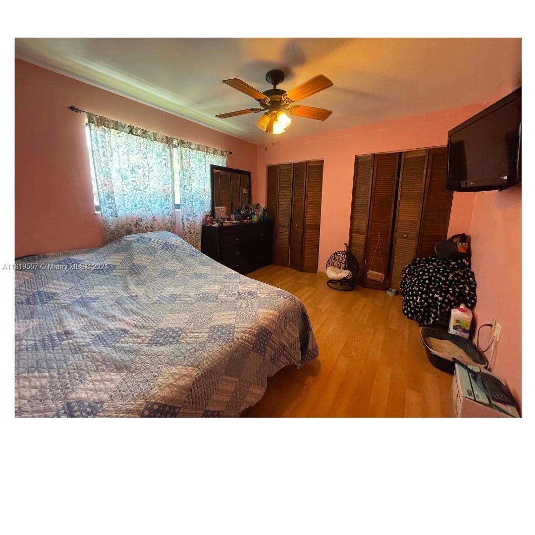 5201 SW 88th Ter