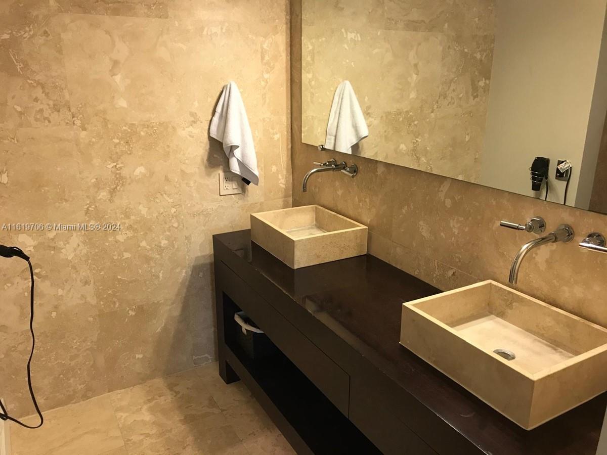 2501 Brickell Ave # 306