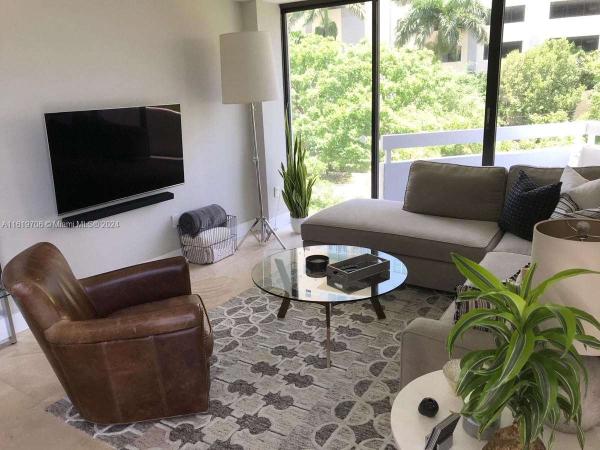 2501 Brickell Ave # 306