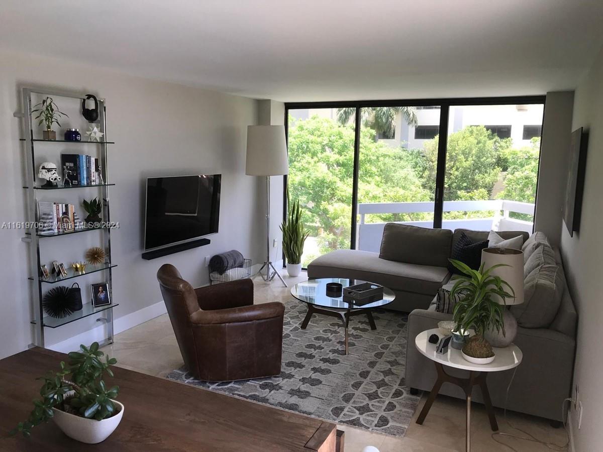2501 Brickell Ave # 306