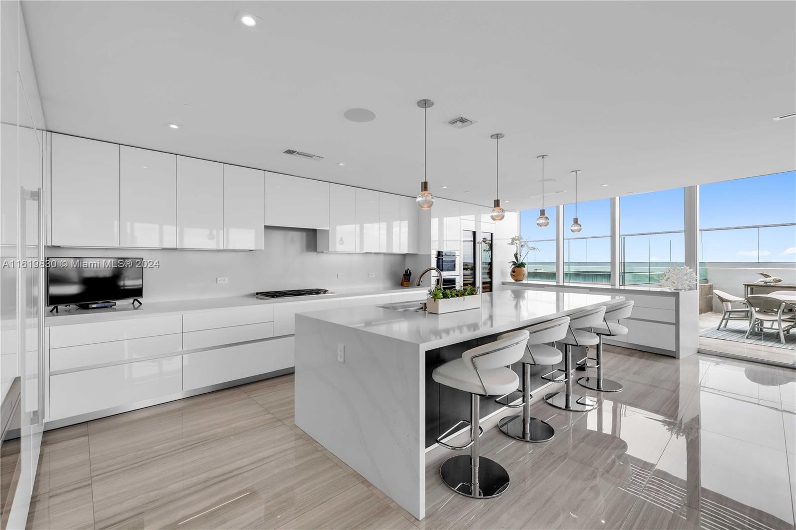 2200 N Ocean Blvd # N605