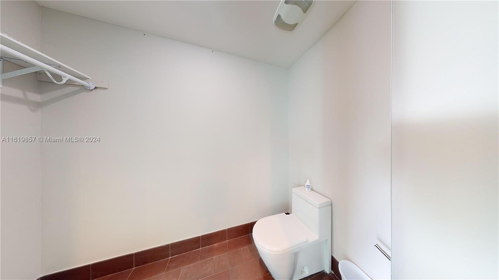 1040 Biscayne Blvd # 2205