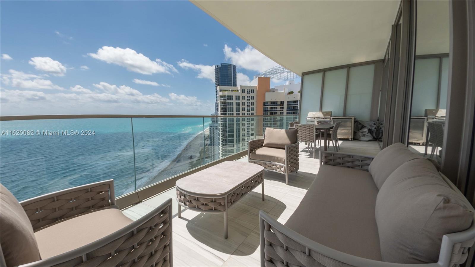 18975 Collins Ave # 2701