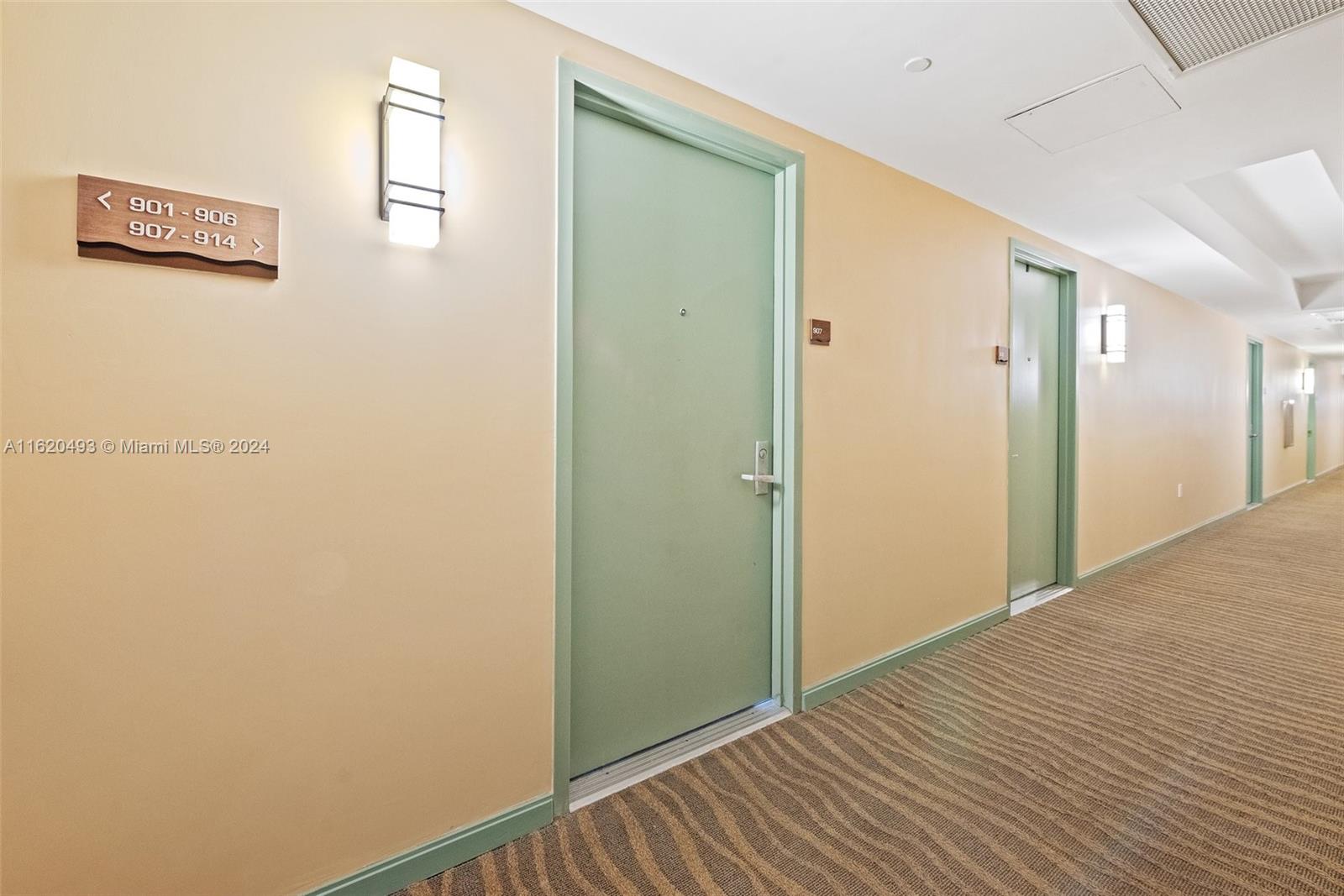 50 Biscayne Blvd # 907