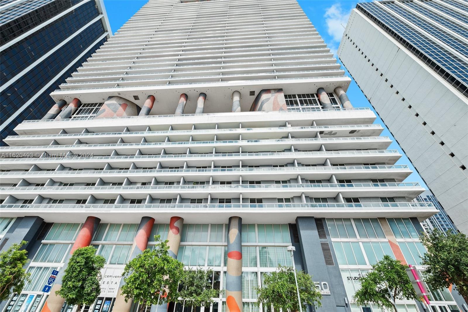 50 Biscayne Blvd # 907