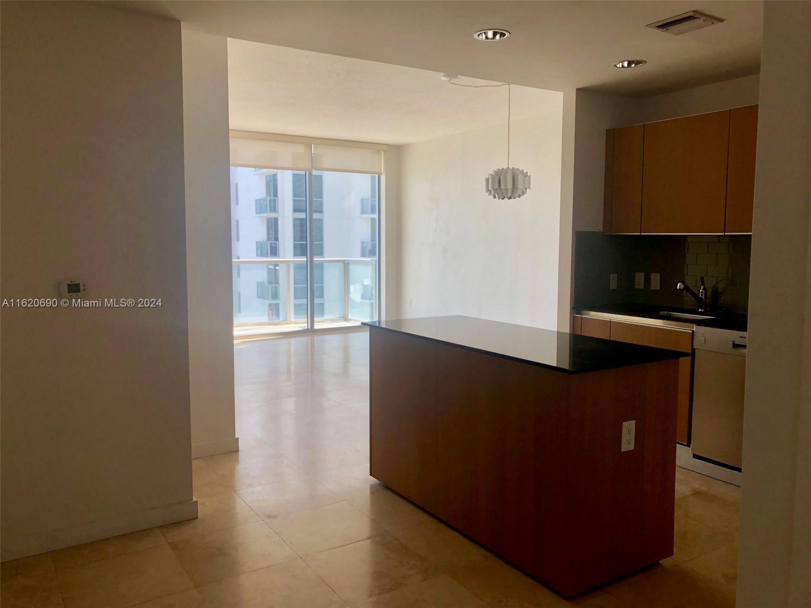 1050 BRICKELL AV # 2904