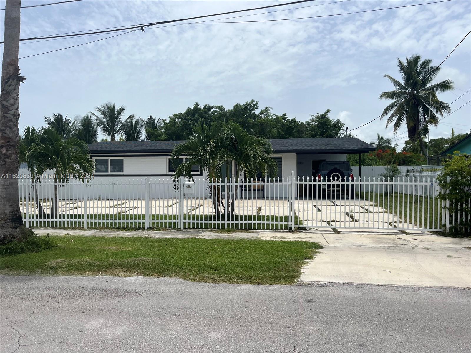 9940 SW 215th St