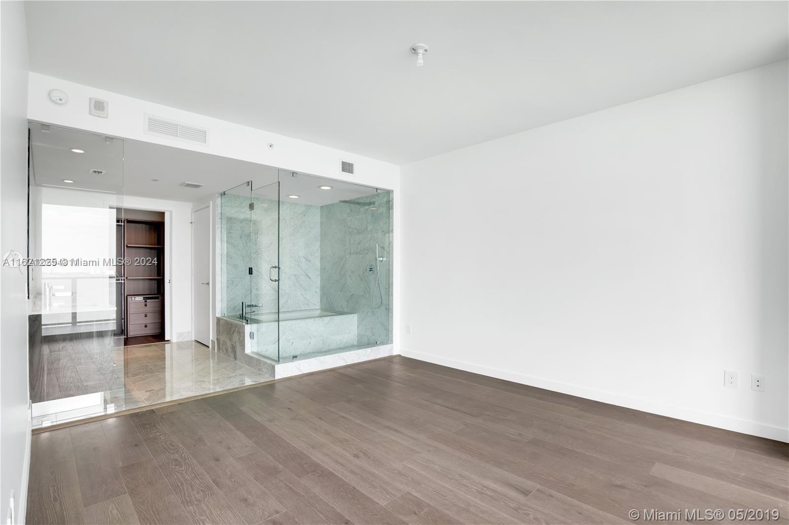 3131 NE 7th Ave # 1603
