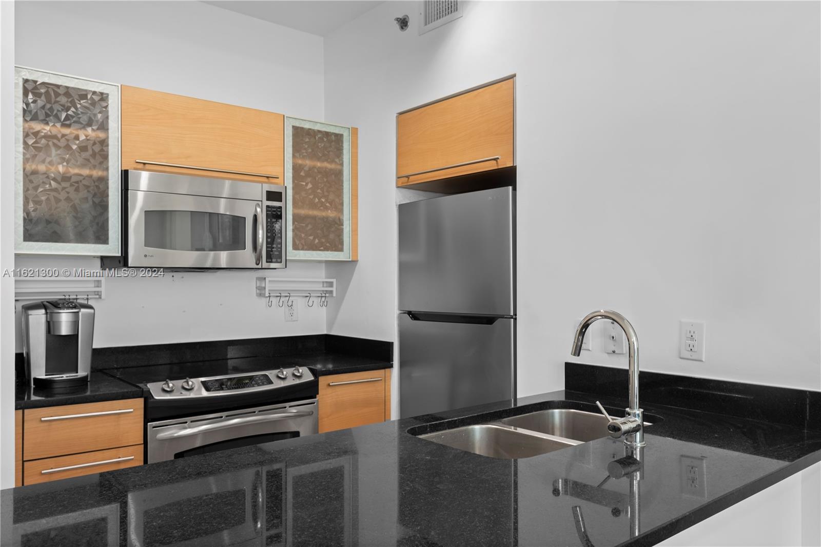 950 Brickell Bay Dr # 501