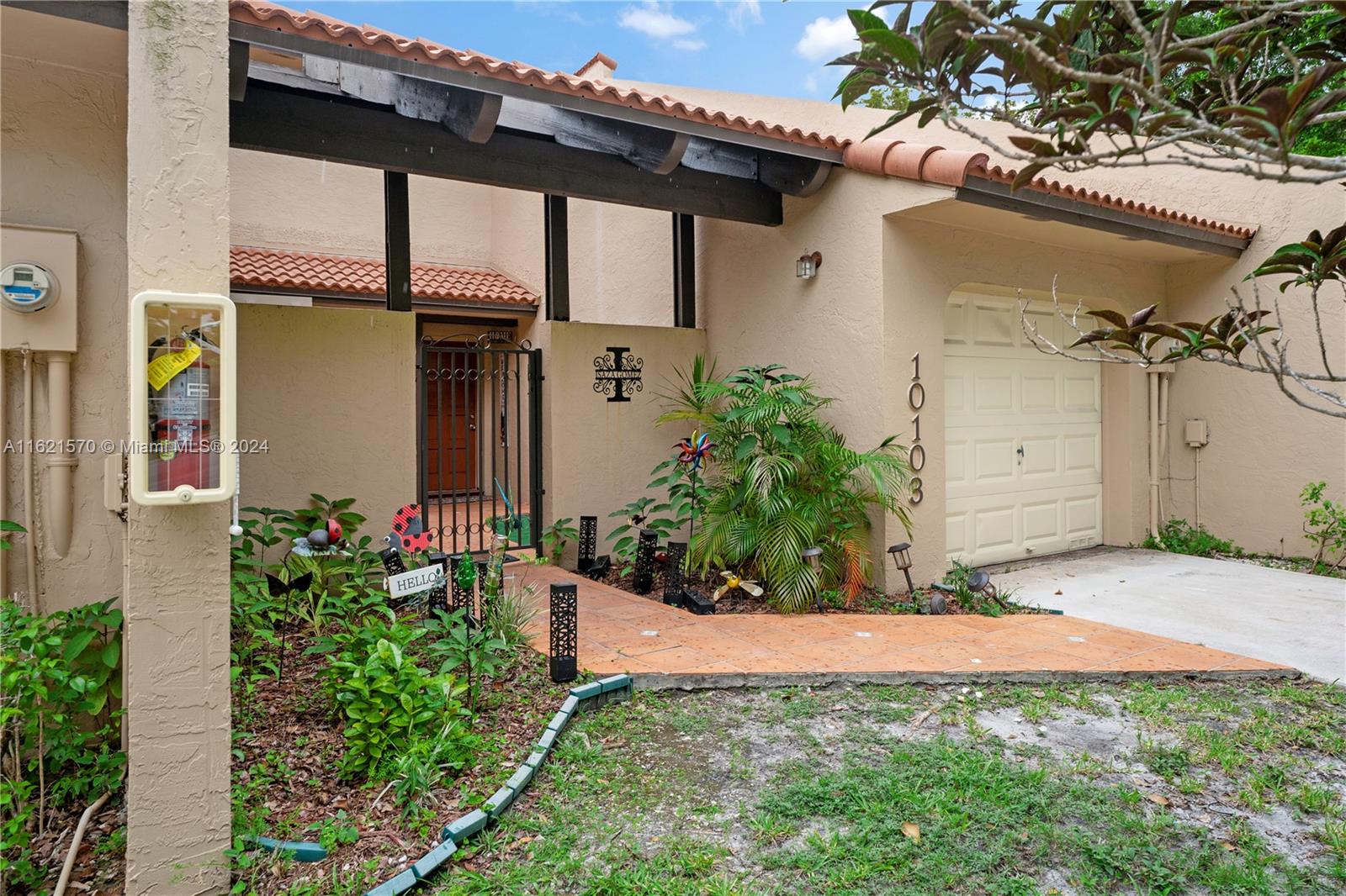 10103 Costa Del Sol Blvd # 56 Unit: F-56