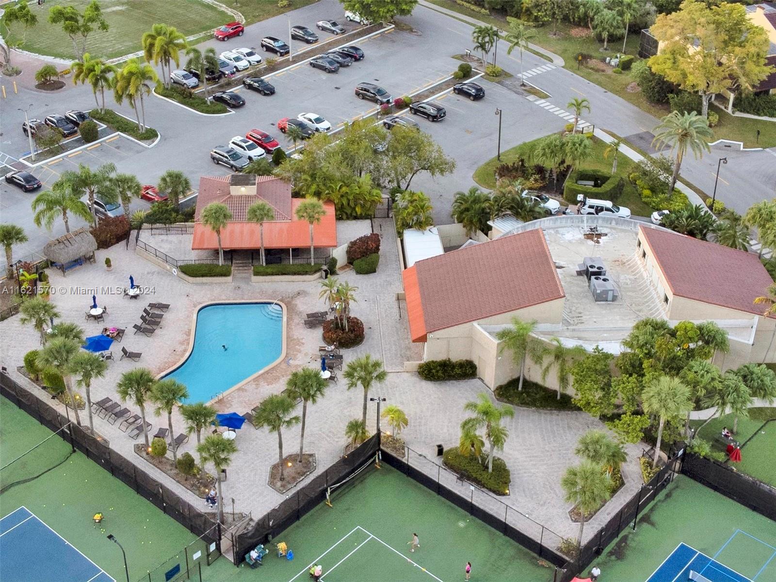 10103 Costa Del Sol Blvd # 56 Unit: F-56