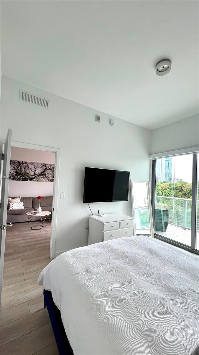 1600 SW 1st Ave # 409