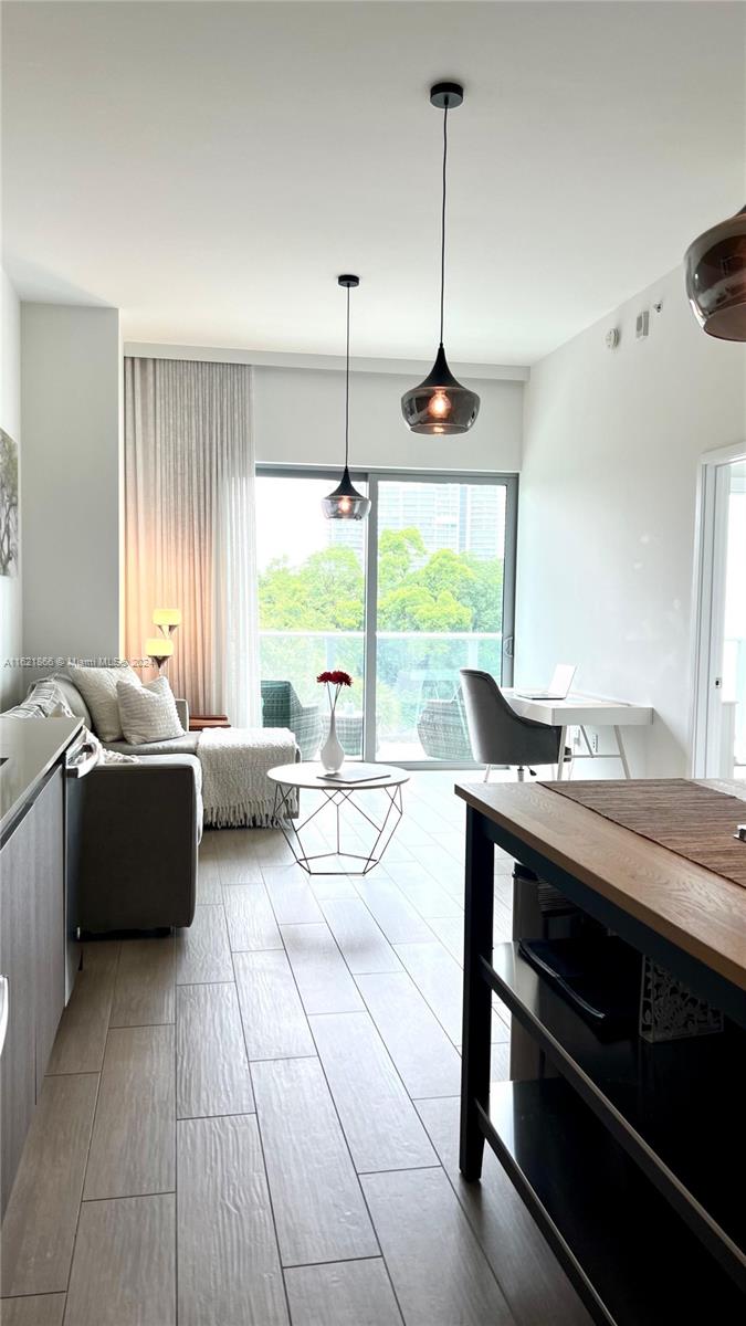 1600 SW 1st Ave # 409