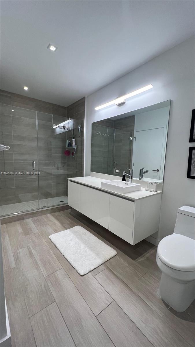 1600 SW 1st Ave # 409