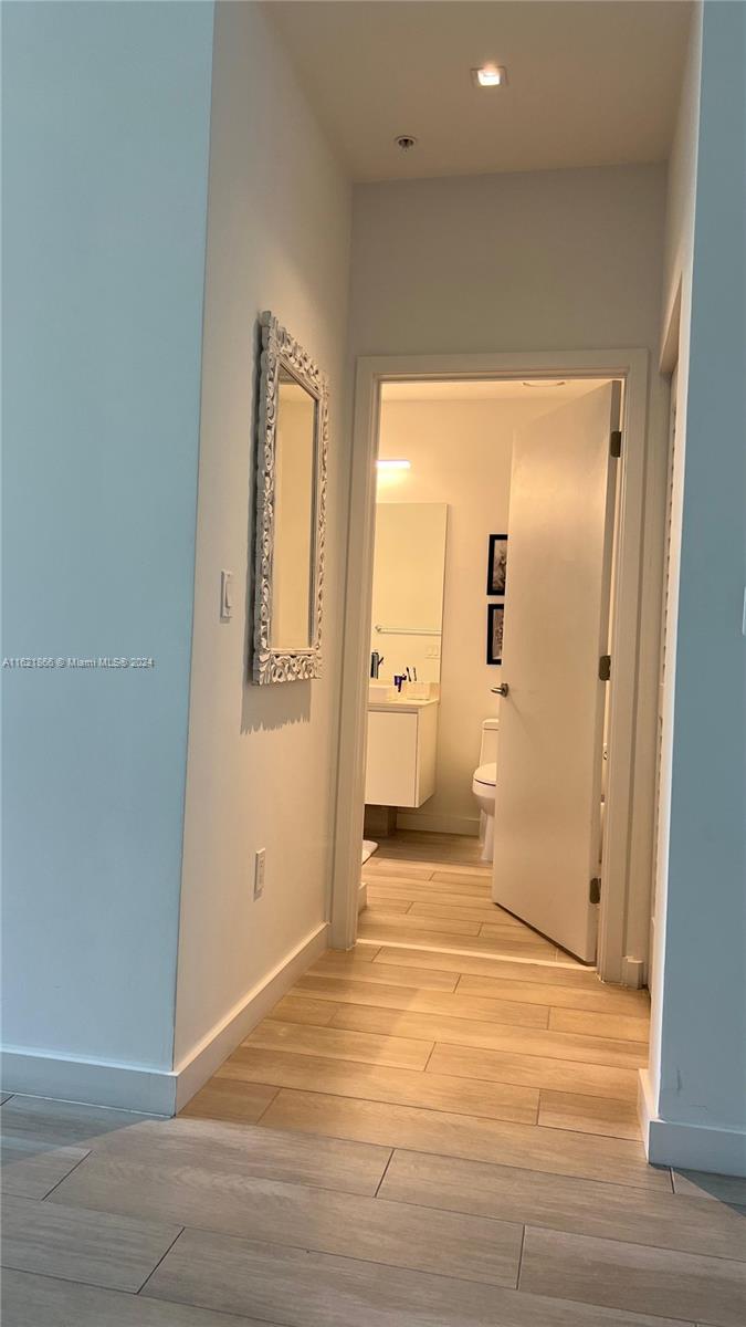 1600 SW 1st Ave # 409