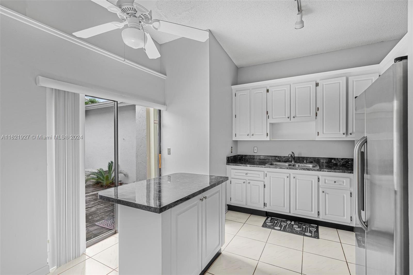 6604 SW 152nd Pl # 04 Unit: 26-04