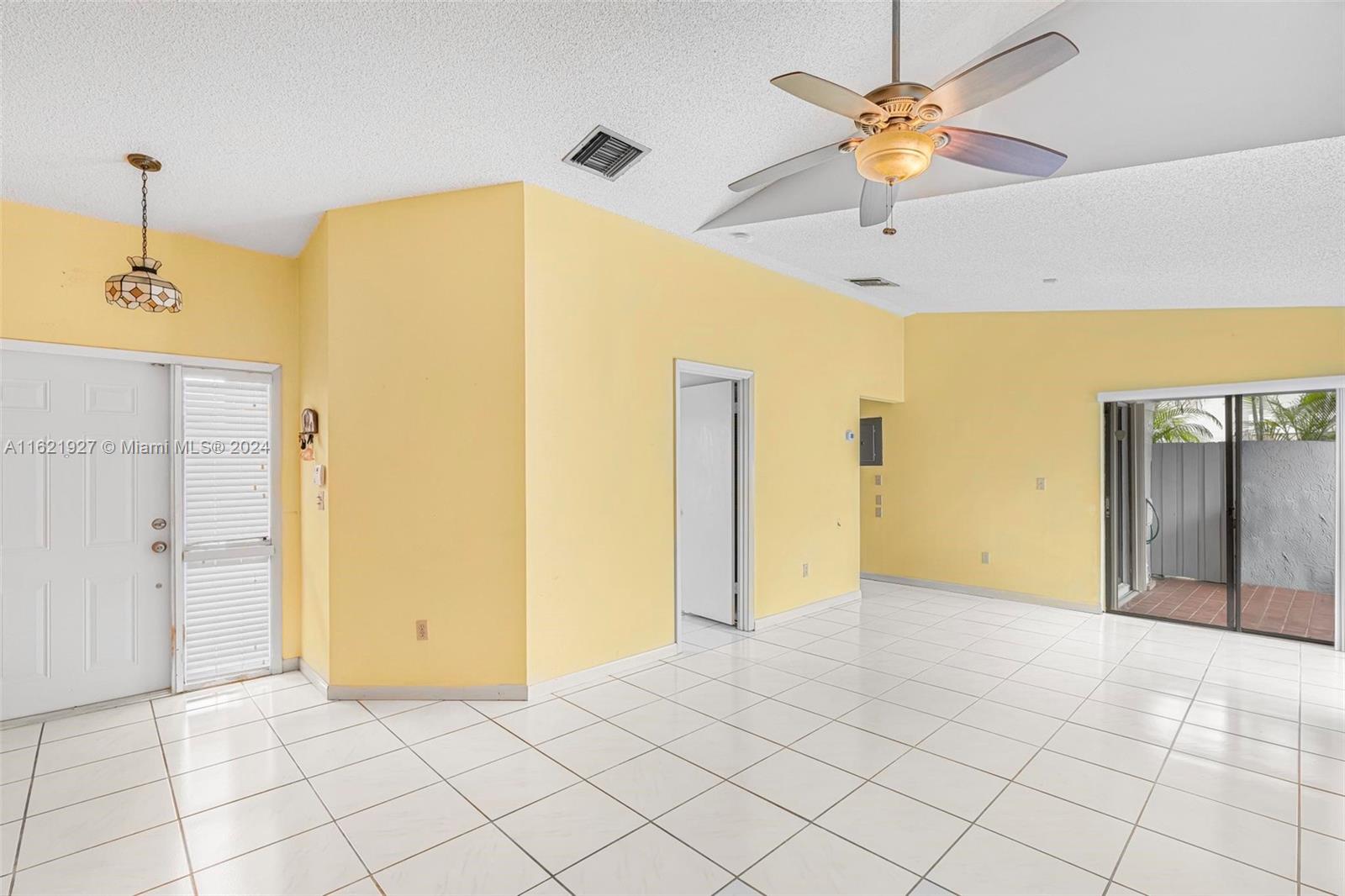 6604 SW 152nd Pl # 04 Unit: 26-04