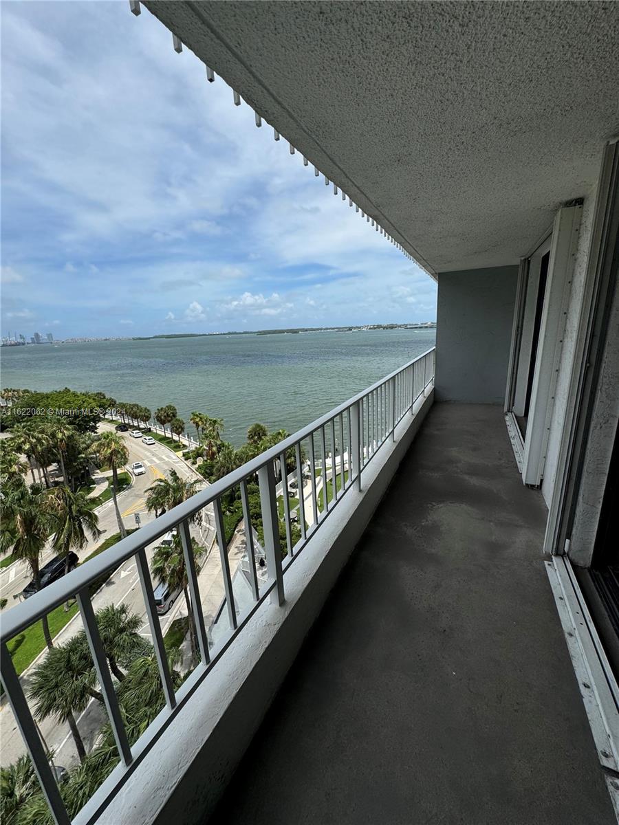 200 SE 15th Rd # 10G