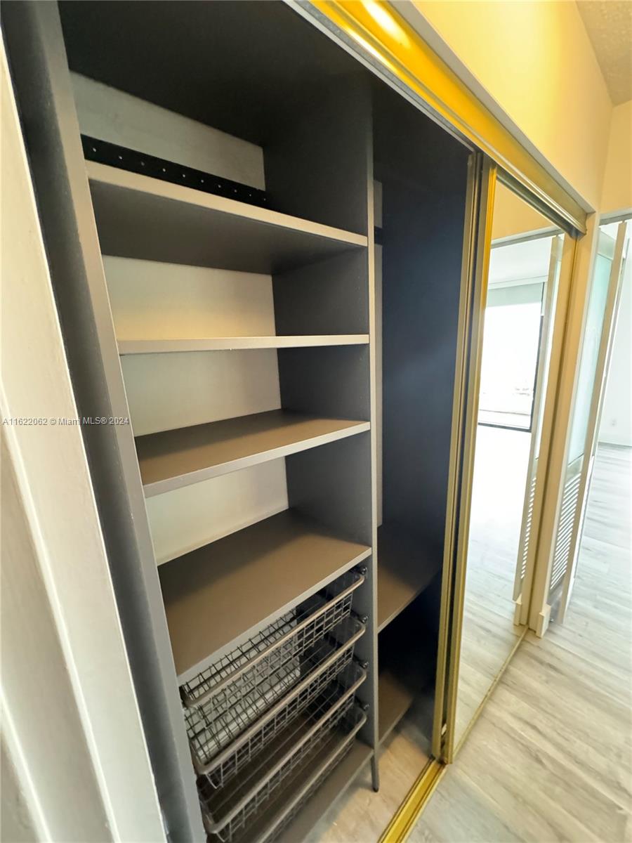 200 SE 15th Rd # 10G