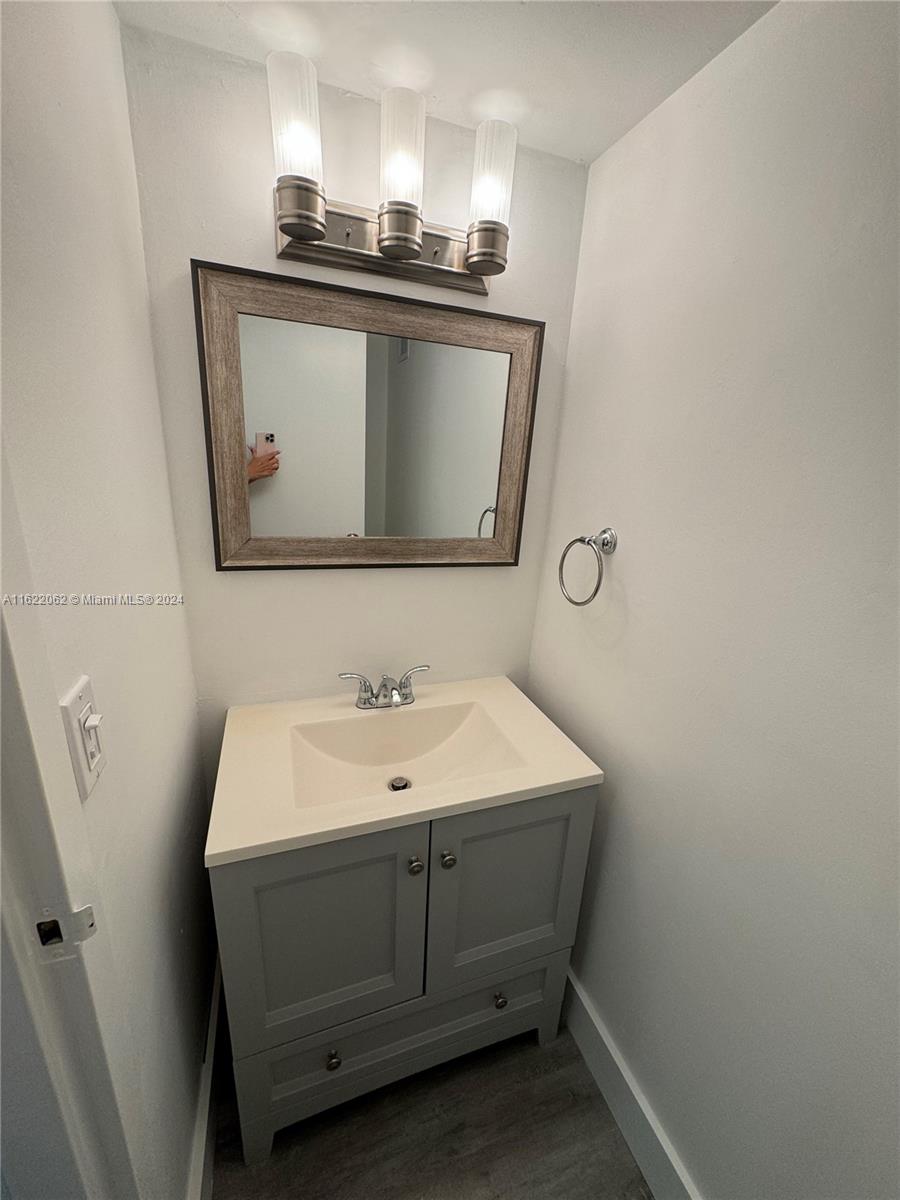 200 SE 15th Rd # 10G