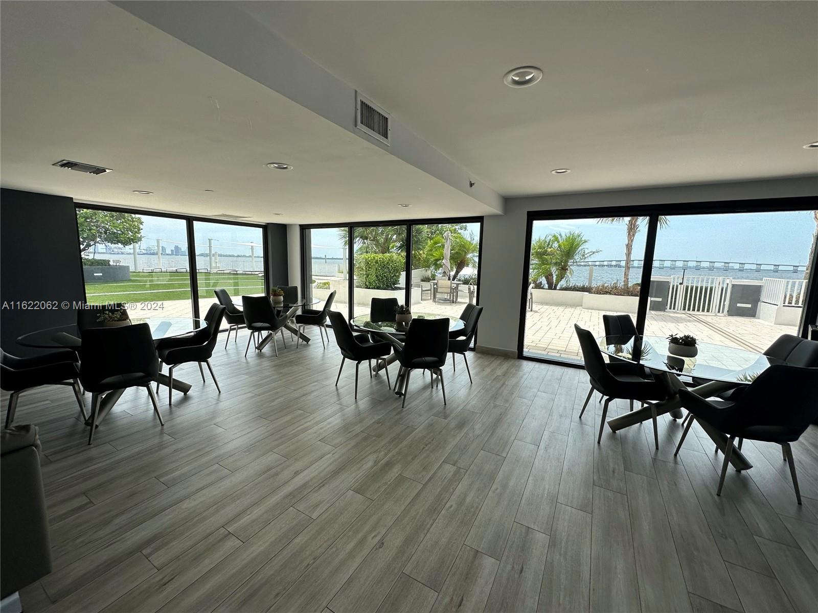 200 SE 15th Rd # 10G