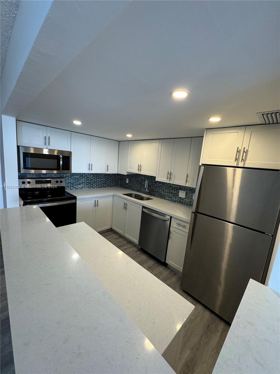 200 SE 15th Rd # 10G