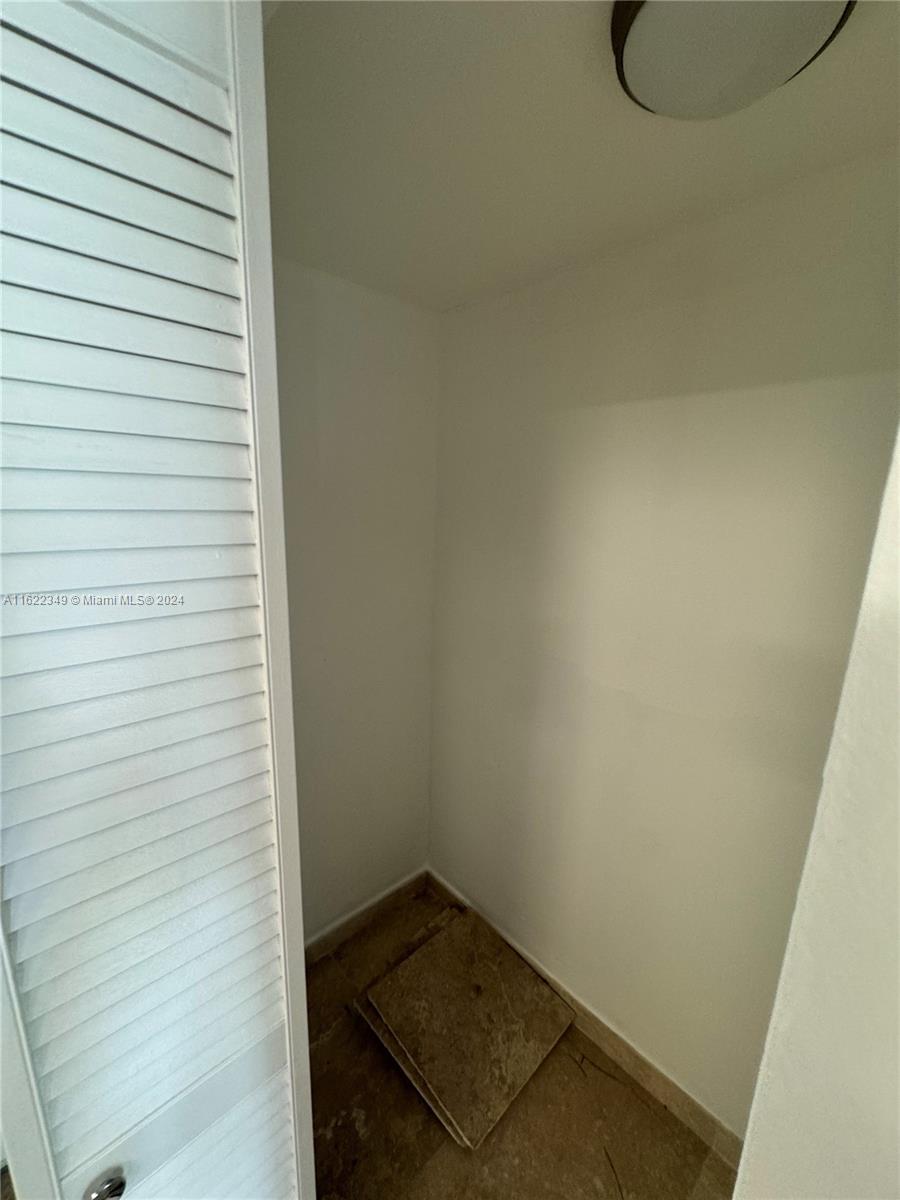 200 SE 15th Rd # 4F