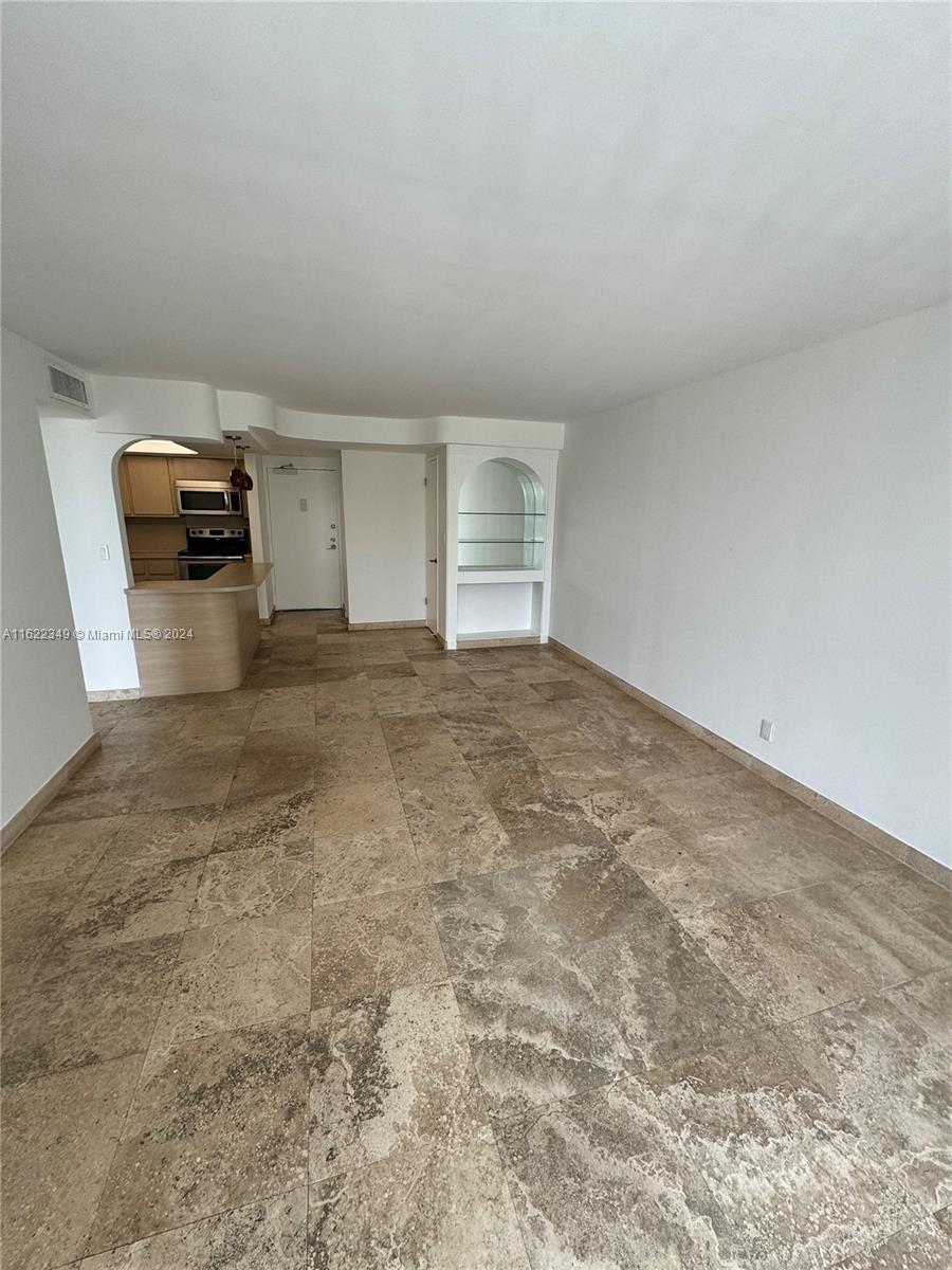 200 SE 15th Rd # 4F
