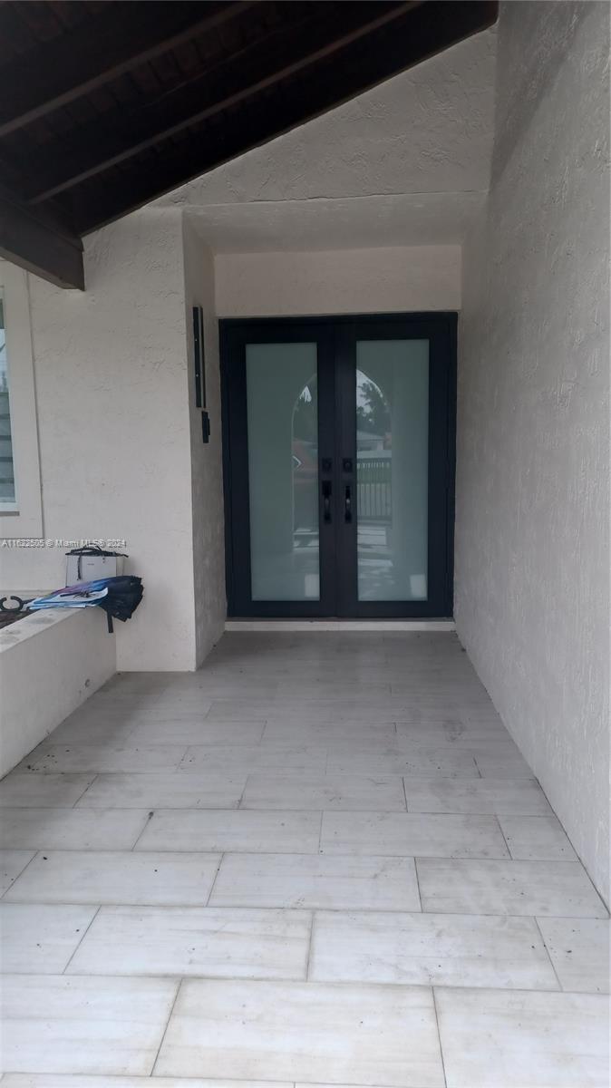 525 NW 136th Ct