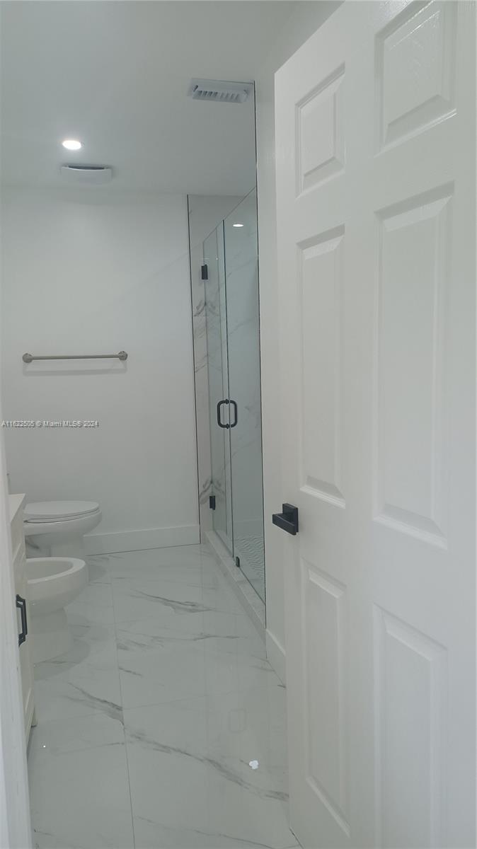 525 NW 136th Ct