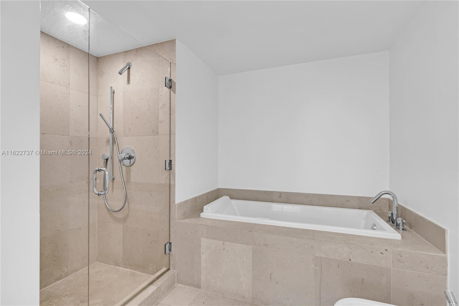 495 Brickell Ave # 2302