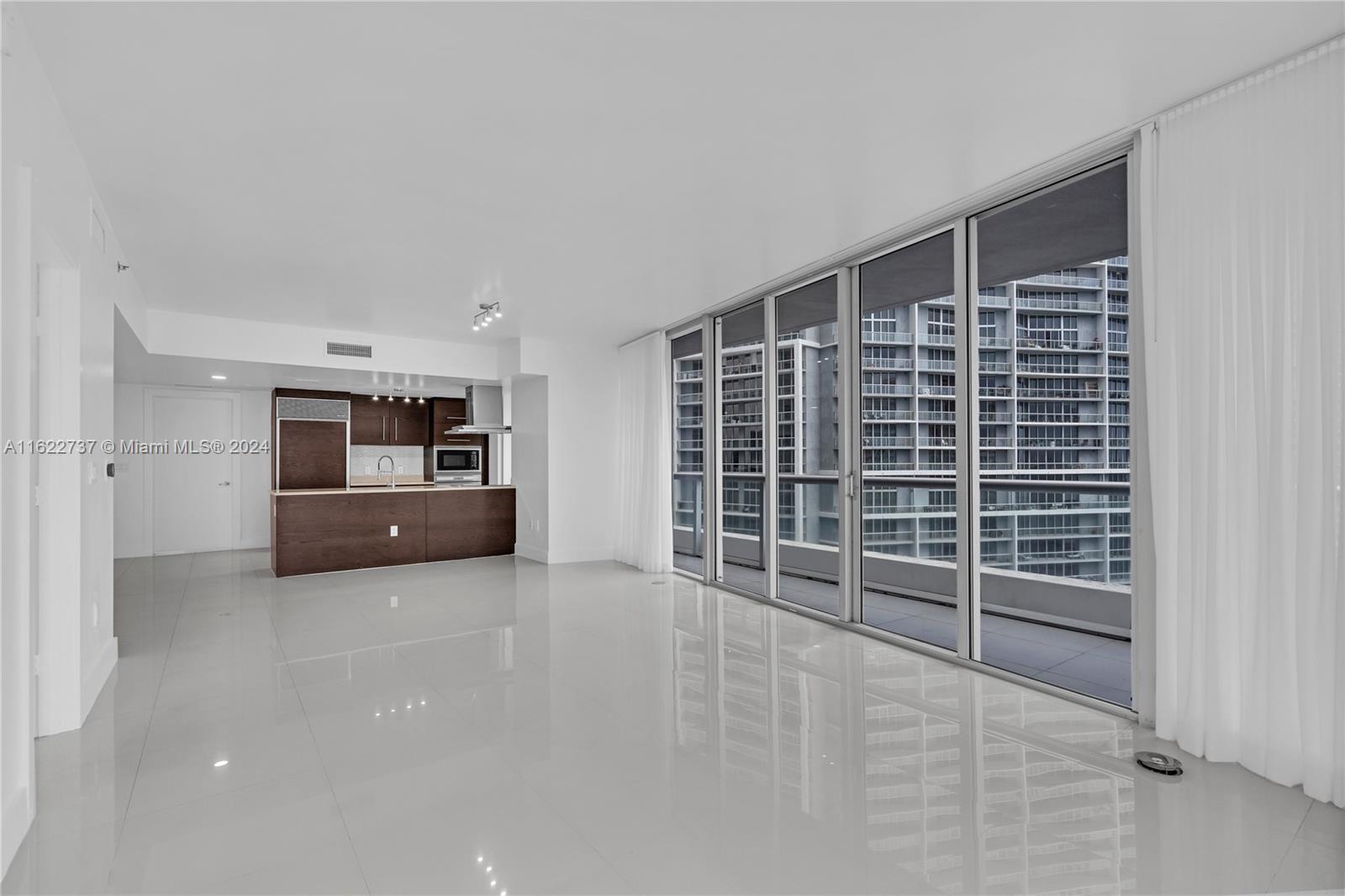 495 Brickell Ave # 2302
