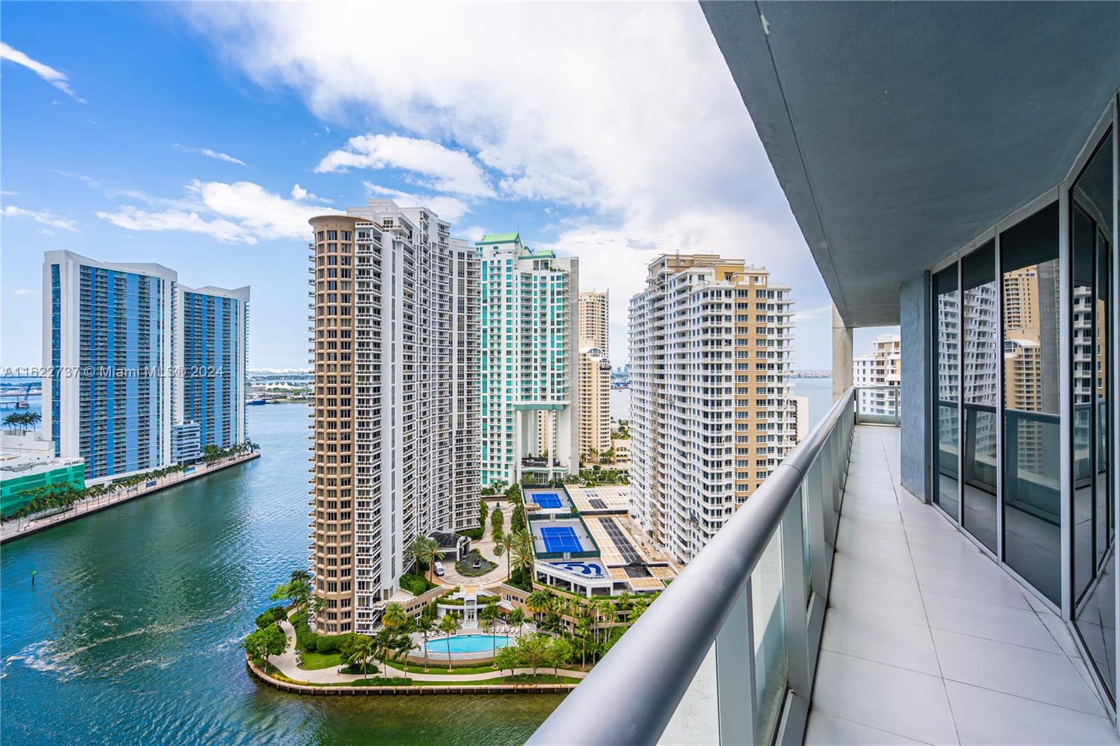 495 Brickell Ave # 2302