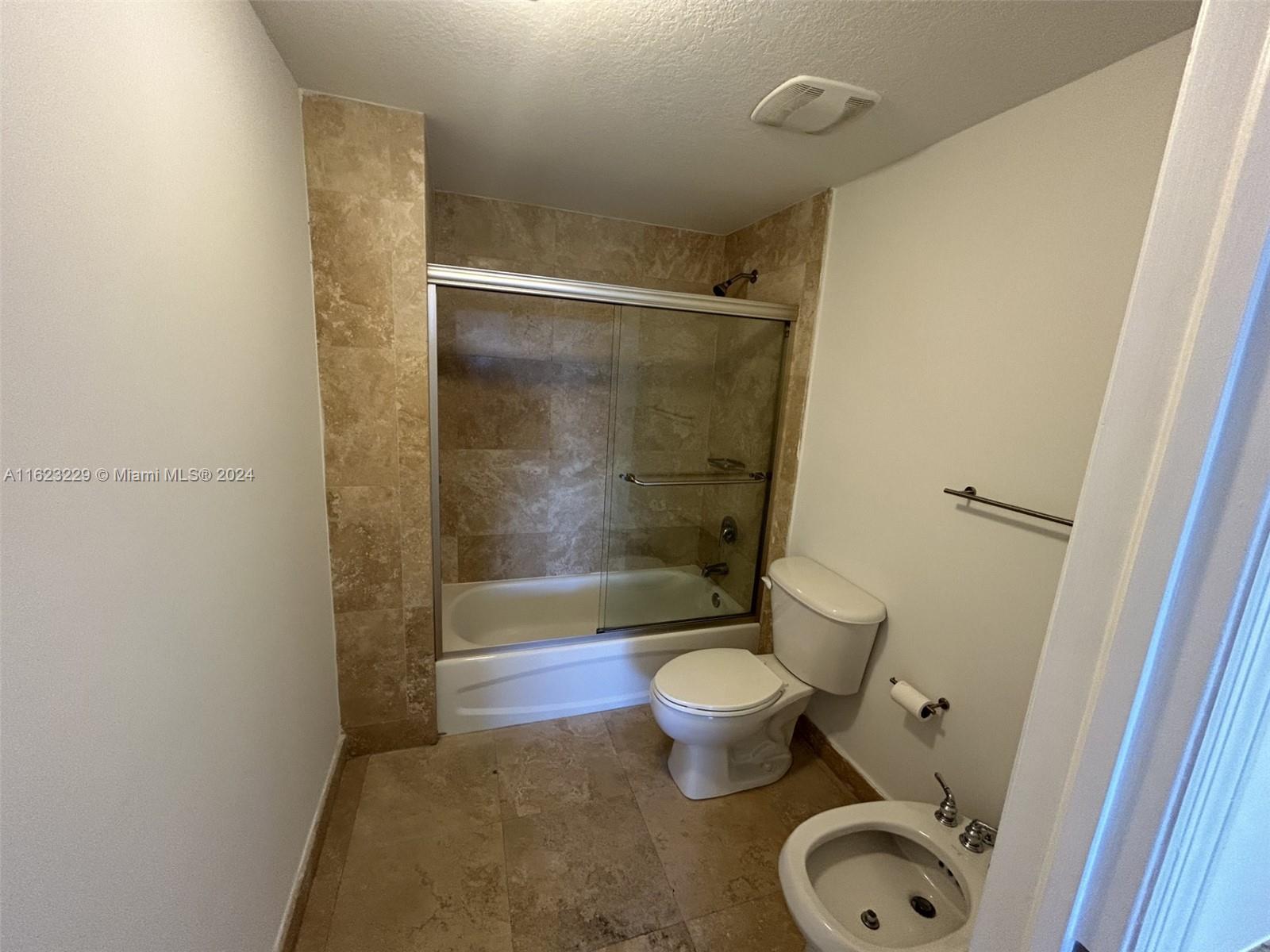 3530 SW 22nd St # 605