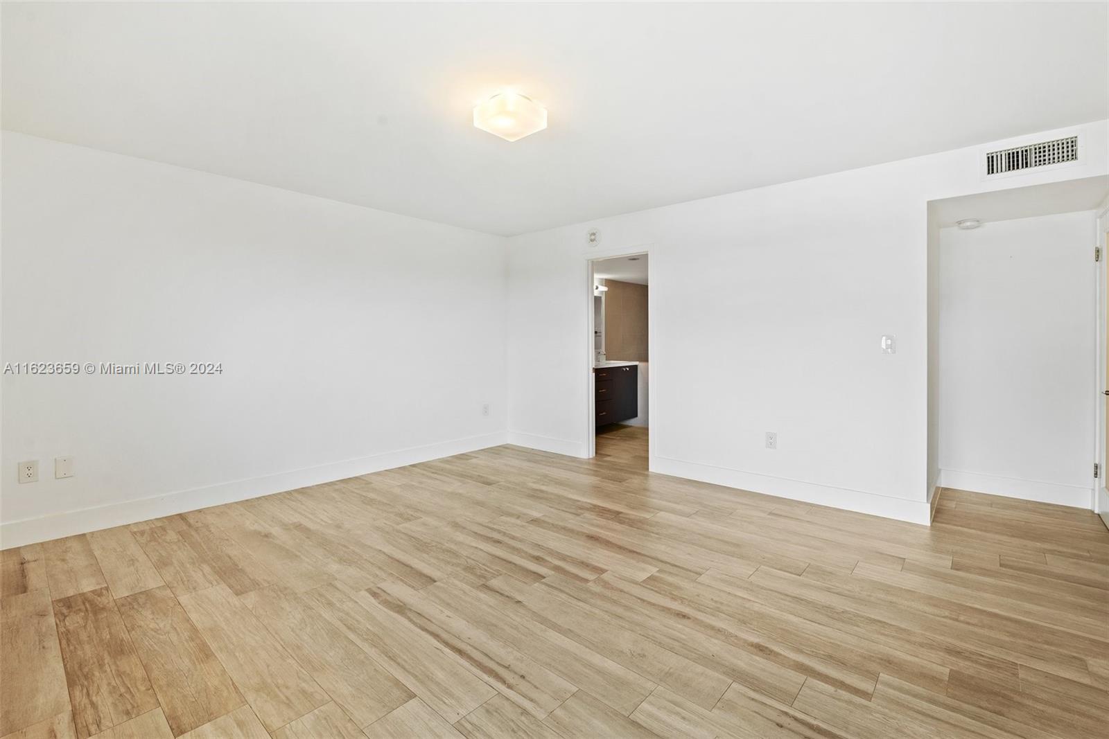 600 Biltmore Way # 1214