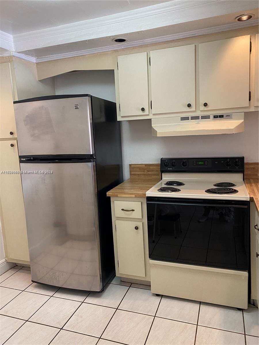 11219 SW 88th St # 106C