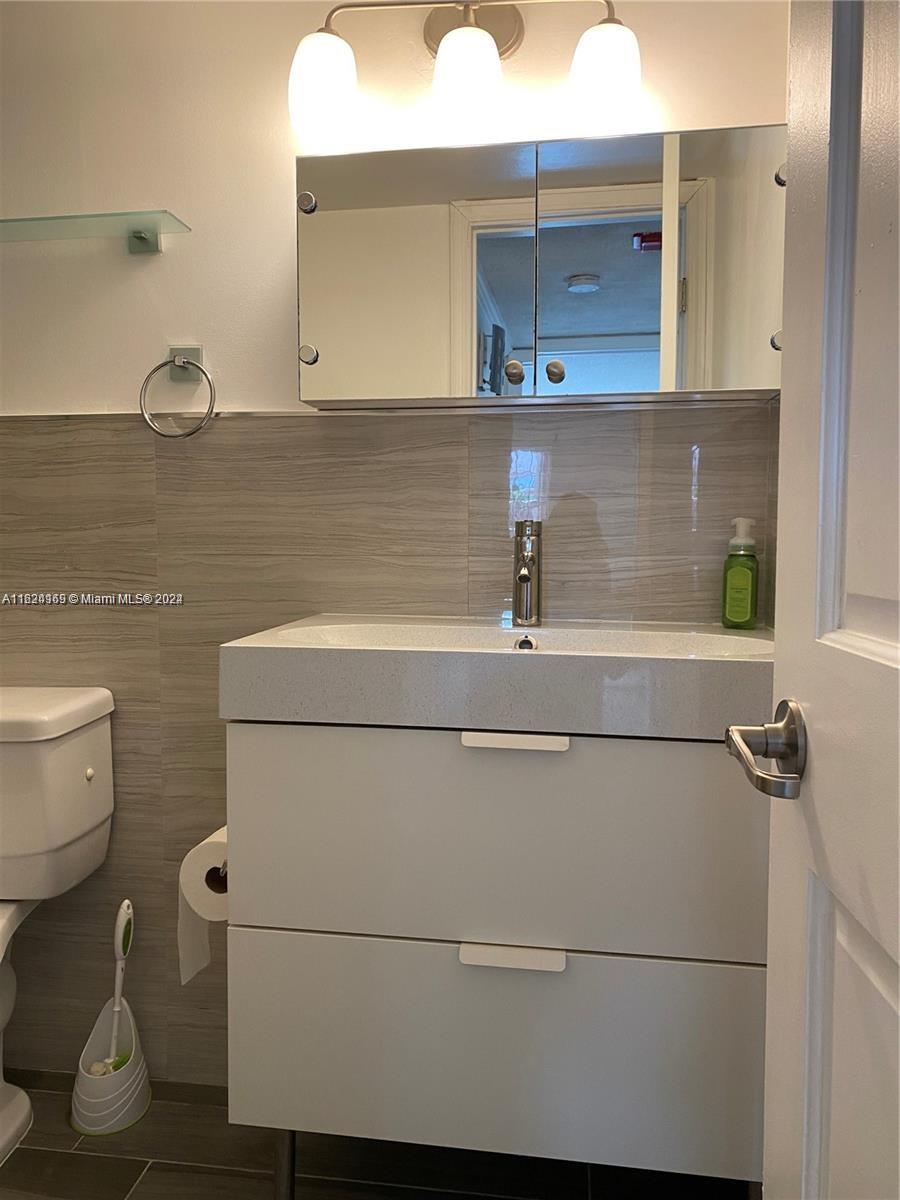 11219 SW 88th St # 106C