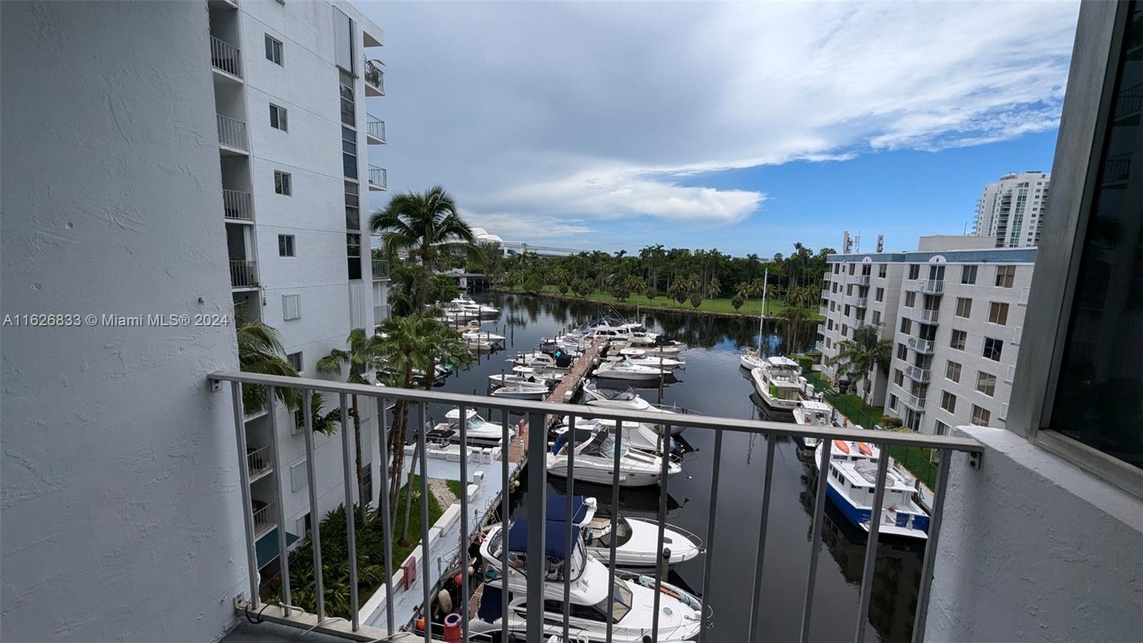 1700 NW N River Dr # 601