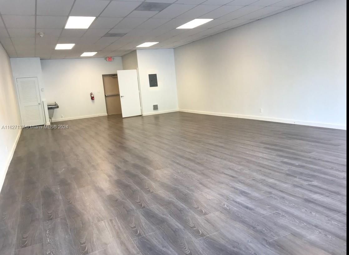 8463 W Oakland Park Blvd